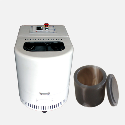 4L 670rpm मृदा पाउडर मिनी प्रयोगशाला बॉल मिल मशीन एगेट पीस जार के साथ